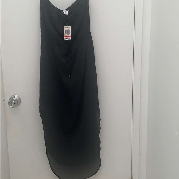 Beautiful strapless 👗 - Picture 5 of 8